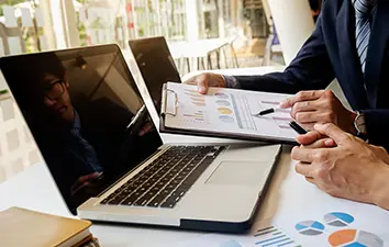 Commercial-Management